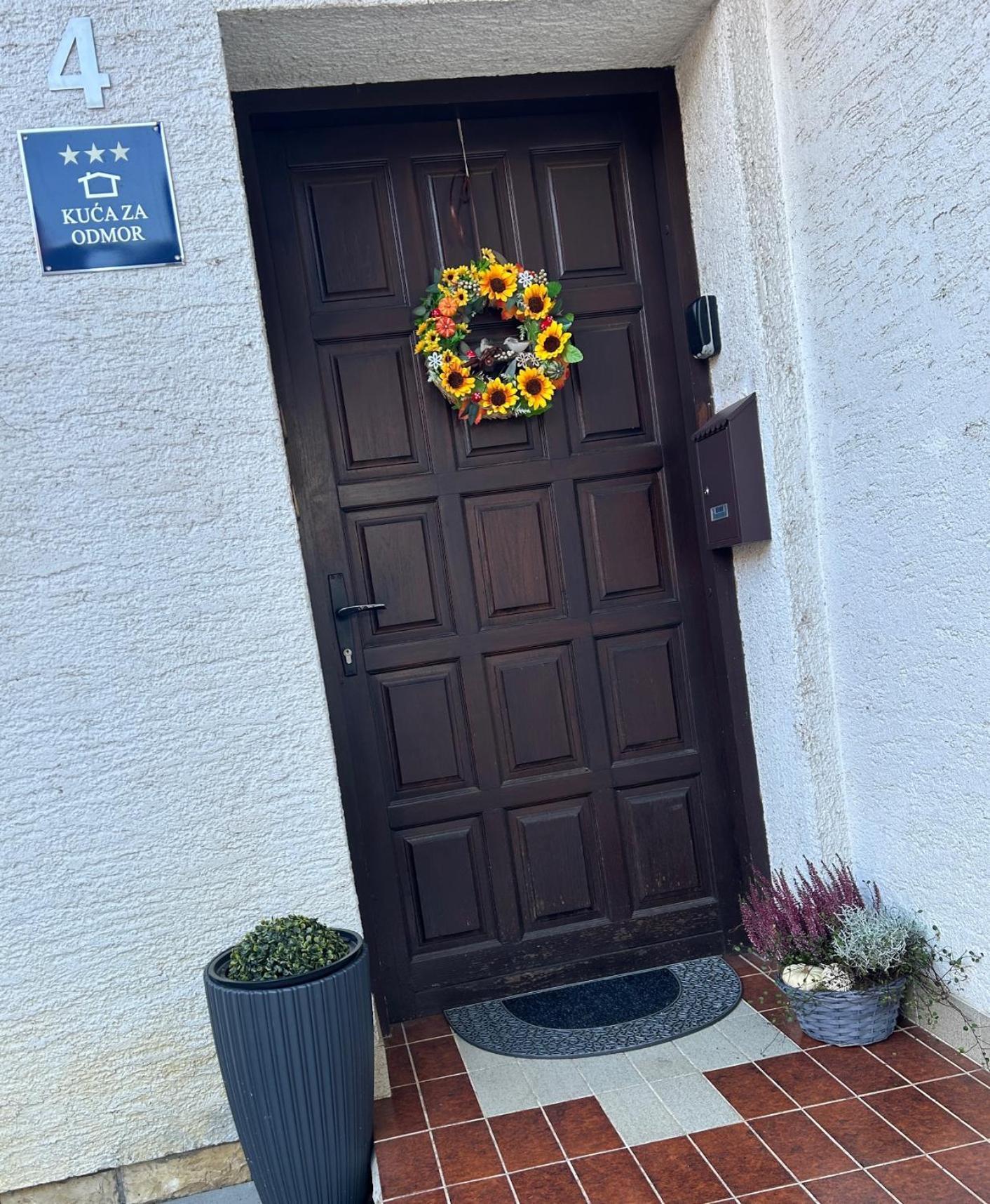 ビェロヴァルStarlight Houseアパートメント エクステリア 写真